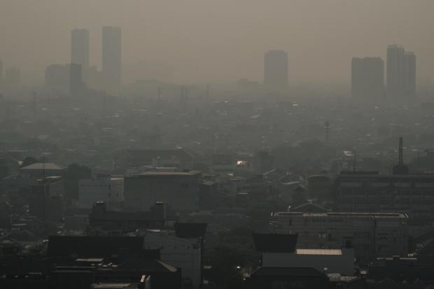 More aid money spent on clean air than fossil fuels for first time